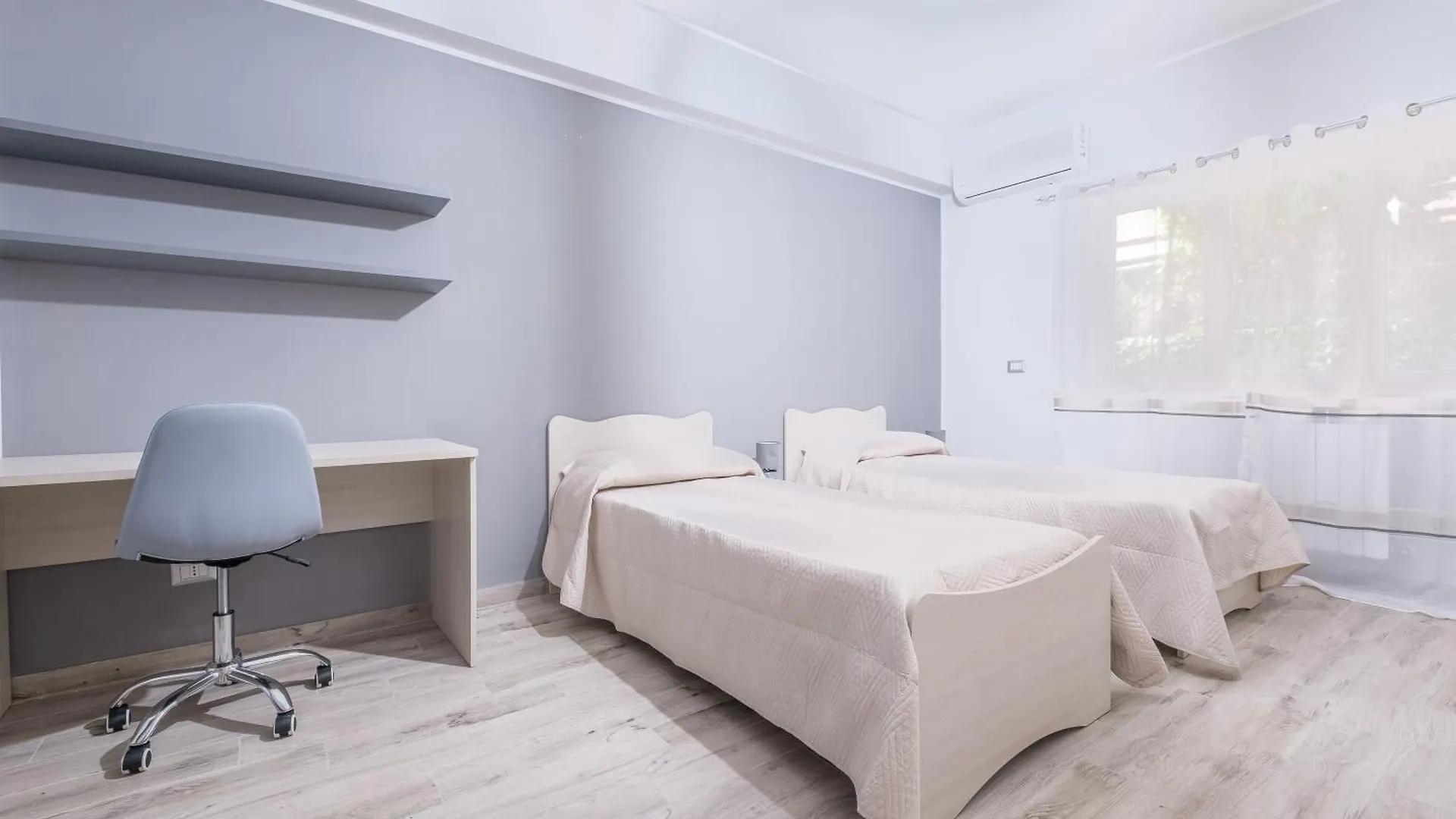 Damilhouse 3 Apartment Messina